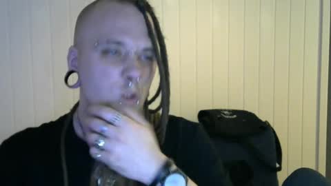 Snapshot of nezvers chatting on 17, 1, 2025 YouPick online show from 17, 1, 2025