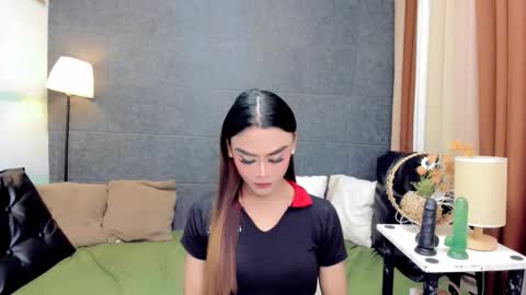 hottie nicole online show from 11, 9, 2025