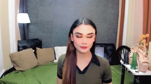 hottie nicole online show from 22, 9, 2025