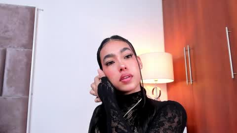 Snapshot of nia_bunny chatting on 8, 5, 2026 Nia online show from 8, 5, 2026