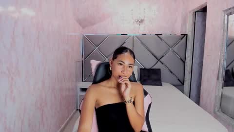 Snapshot of nia_imanni chatting on 17, 9, 2025 NIA online show from 17, 9, 2025