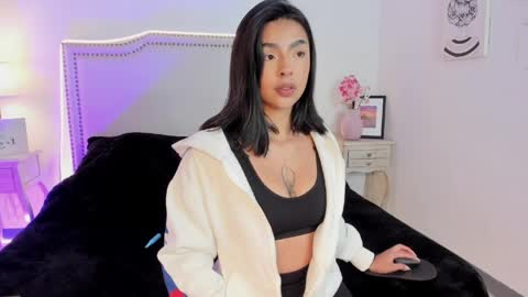 Snapshot of nia_malkova chatting on 6, 4, 2026 Nia Malkova online show from 6, 4, 2026