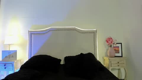 Snapshot of nia_malkova chatting on 24, 4, 2026 Nia Malkova online show from 24, 4, 2026