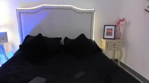 Snapshot of nia_malkova chatting on 11, 5, 2026 Nia Malkova online show from 11, 5, 2026