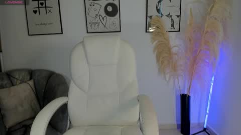 Nia online show from 3, 10, 2025