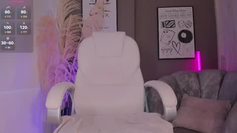 Nia online show from 5, 3, 2026