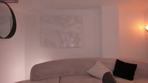 Snapshot of niasalvatore chatting on 8, 11, 2025 Call me Nia online show from 8, 11, 2025