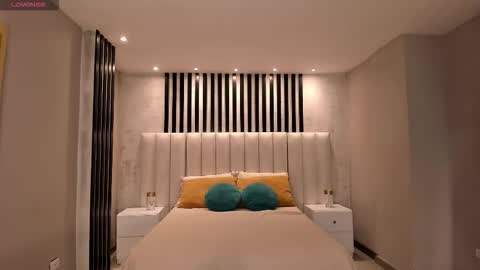 Snapshot of niasalvatore chatting on 5, 12, 2025 Call me Nia online show from 5, 12, 2025