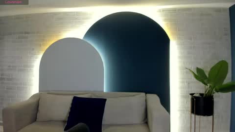 Snapshot of niasalvatore chatting on 30, 4, 2026 Call me Nia online show from 30, 4, 2026