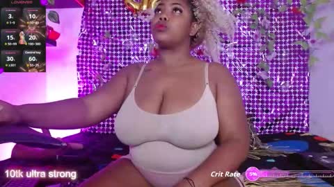 Snapshot of niawk_ chatting on 24, 10, 2025 Niawk online show from 24, 10, 2025