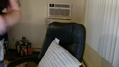 Snapshot of niccibaby chatting on 28, 2, 2025 Nicci babyyy online show from 28, 2, 2025