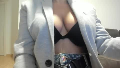 Snapshot of nicebrown chatting on 16, 2, 2025 Sfora online show from 16, 2, 2025
