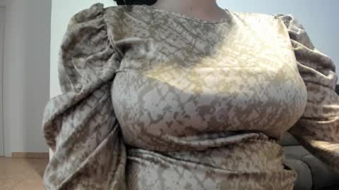 Snapshot of nicebrown chatting on 19, 2, 2025 Sfora online show from 19, 2, 2025