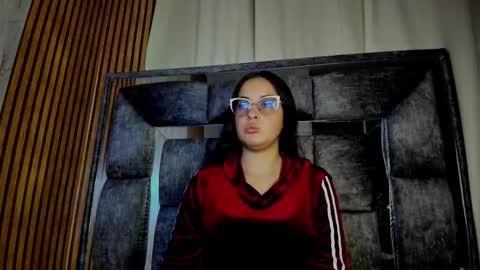 Luna online show from 5, 1, 2026