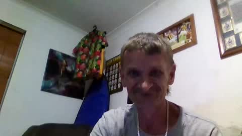 Snapshot of niceozziecockxxx chatting on 21, 12, 2025 Sexiishaine online show from 21, 12, 2025