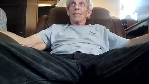 Snapshot of niceviewfromhere chatting on 17, 5, 2026 niceviewfromhere online show from 17, 5, 2026