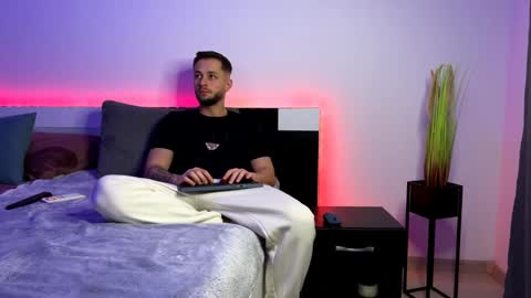 Snapshot of nicholassx chatting on 12, 3, 2025 Nicholassx online show from 12, 3, 2025