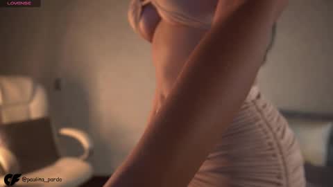 Snapshot of nichole__evans chatting on 6, 3, 2025 nichole__evans online show from 6, 3, 2025