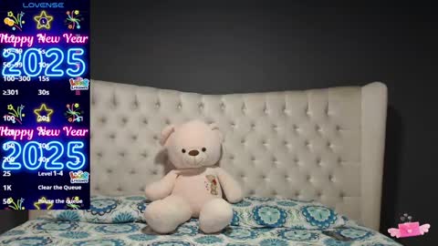 Snapshot of nichole_bree chatting on 7, 1, 2025 Nichole online show from 7, 1, 2025