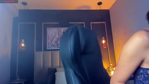 Snapshot of nichole_bree chatting on 14, 2, 2025 Nichole online show from 14, 2, 2025