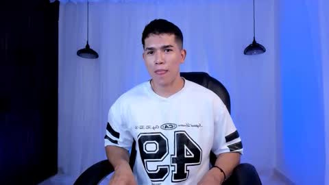 nick fenix online show from 15, 4, 2026