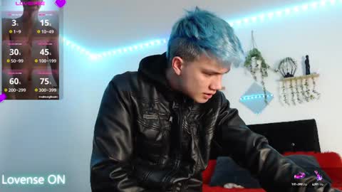 Snapshot of nick_torn chatting on 12, 6, 2026 Nick online show from 12, 6, 2026