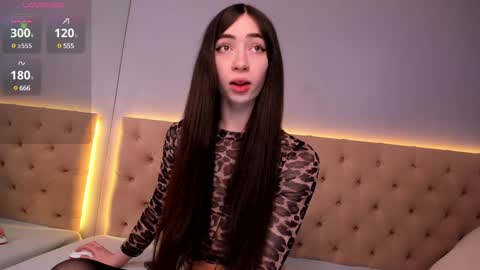 Nickie online show from 19, 12, 2024