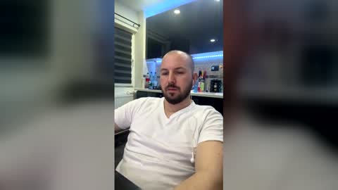 Julian online show from 16, 2, 2026