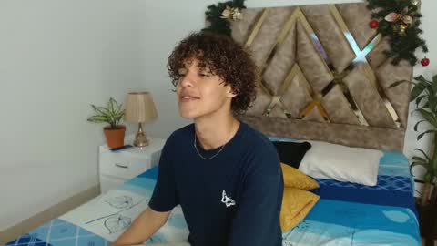 Nickolas Muoz online show from 15, 12, 2024