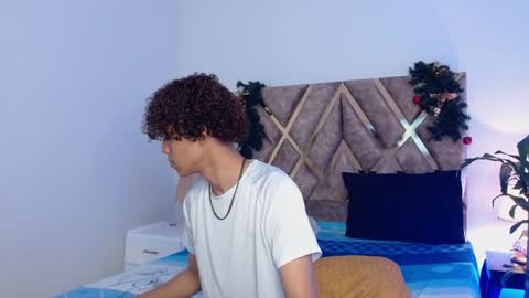 Nickolas Muoz online show from 26, 12, 2024