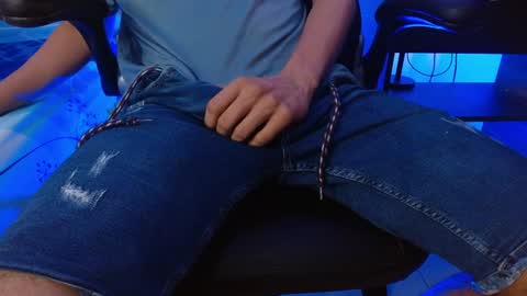 Nickolas Muoz online show from 29, 12, 2024