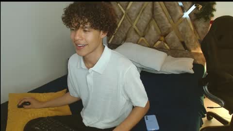 Nickolas Muoz online show from 31, 12, 2024