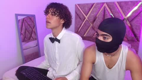 Nickolas Muoz online show from 6, 2, 2025