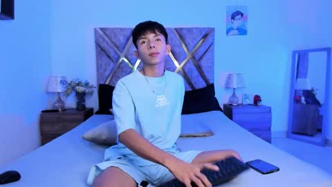 Nickolas Muoz online show from 19, 10, 2025