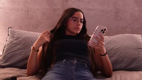 Snapshot of nicky_and_blake chatting on 17, 2, 2026 nicky and blake online show from 17, 2, 2026