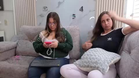 nicky_as online show from 4, 5, 2026