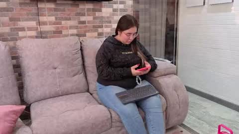 nicky_as online show from 12, 5, 2026