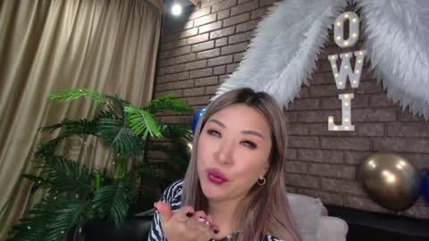 Snapshot of nicky_owl chatting on 13, 12, 2024 Today is my 41st birthday  And in 2 hours Im waiting for you on the stream Stock up on tokens and a good mood Nicky online show from 13, 12, 2024