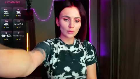 Nicky Weekends online show from 13, 9, 2025