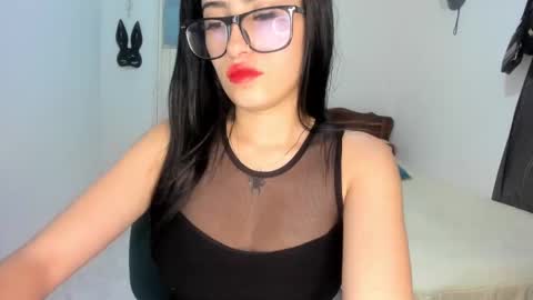 Nicolle online show from 13, 1, 2025