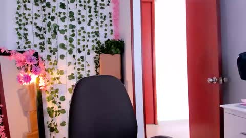 Snapshot of nico_lette_ chatting on 25, 9, 2025 Nico online show from 25, 9, 2025