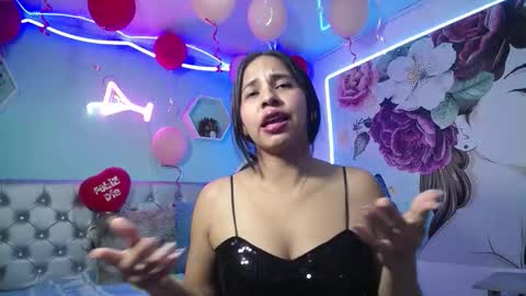 nicol_ross19 online show from 16, 2, 2026