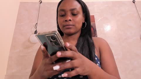 Nicol Villa online show from 21, 1, 2025