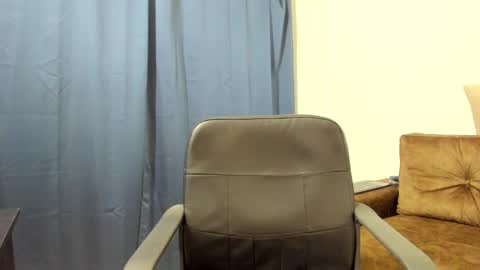 Snapshot of nicol_western chatting on 14, 1, 2025 Nicol online show from 14, 1, 2025