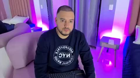nicola_d_angelo online show from 11, 7, 2026
