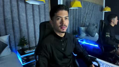 Nicolai online show from 21, 12, 2025