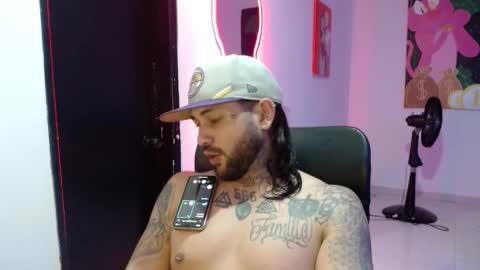 Snapshot of nicolas_torres99 chatting on 10, 12, 2024 nicolas online show from 10, 12, 2024