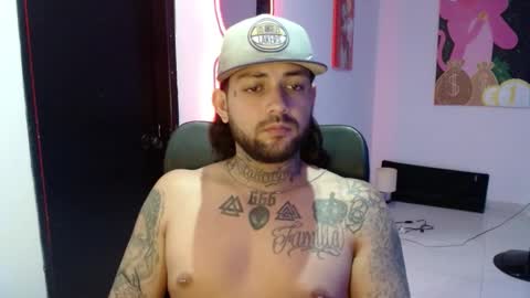 Snapshot of nicolas_torres99 chatting on 21, 12, 2024 nicolas online show from 21, 12, 2024