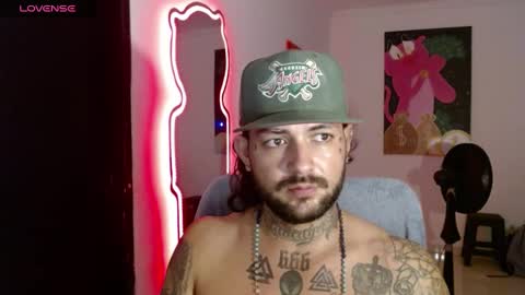 Snapshot of nicolas_torres99 chatting on 16, 1, 2025 nicolas online show from 16, 1, 2025