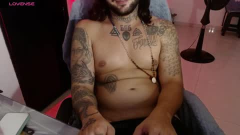 Snapshot of nicolas_torres99 chatting on 17, 1, 2025 nicolas online show from 17, 1, 2025